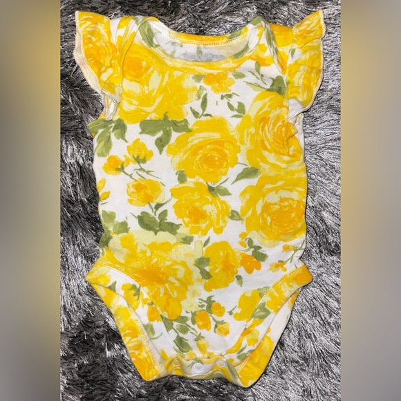 Bundles Baby Place Baby Girls Floral Bodysuit 2-Pack - Yellow/Green/White 0-3M - Picture 3 of 4
